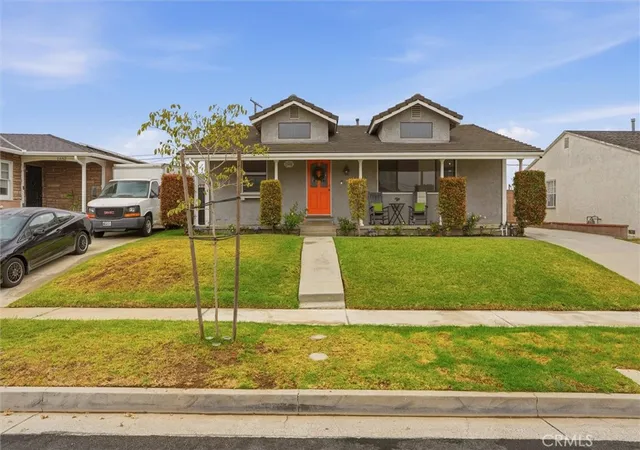 Photo 2 of Sale Pending at 1658 W 110th Place, Los Angeles, CA 90047 | MLS# SB26143161 | Listing updated on 2026-10-05