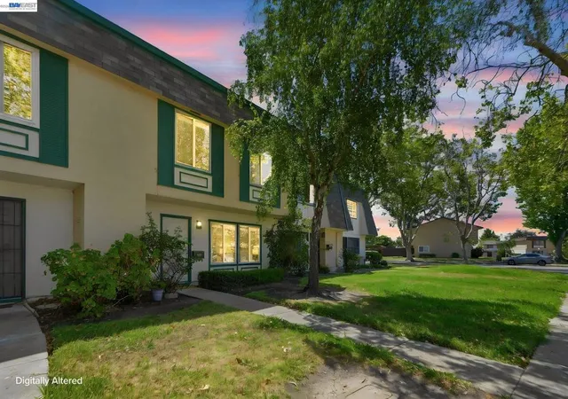 2nd image of 27540 Ponderosa Ct, Hayward, CA 94545 | MLS# 41140233