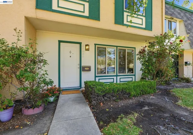 4th image of 27540 Ponderosa Ct, Hayward, CA 94545 | MLS# 41140233