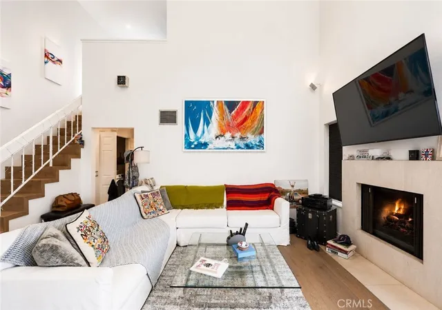 Photo 1 of Condo for sale at 432 S Hamel Rd #302, Los Angeles, CA 90048 | MLS# PV26143442 | Listing updated on 2026-07-09
