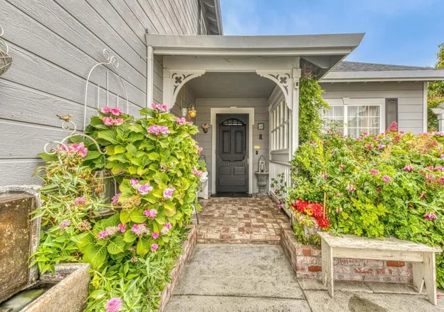 5th image of 11 Newington Cir, Salinas, CA 93906 | MLS# ML82052700