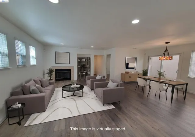Photo 3 of Single family home for sale at 313 Turnstone Cir, Pittsburg, CA 94565 | MLS# 41140250 | Listing updated on 2026-10-02
