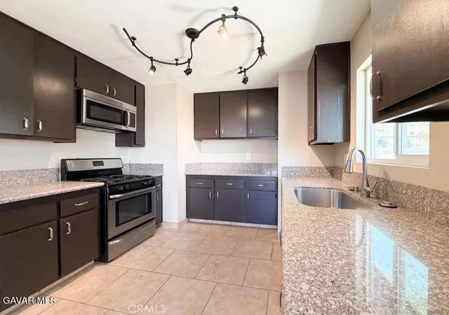 3rd image of 40205 162Nd St E, Palmdale, CA 93591 | MLS# SR26143672