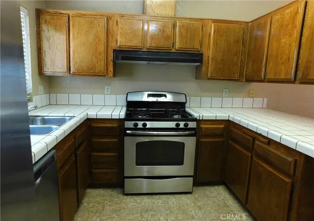5th image of 14306 Dover, Mojave, CA 93501 | MLS# CV26143679