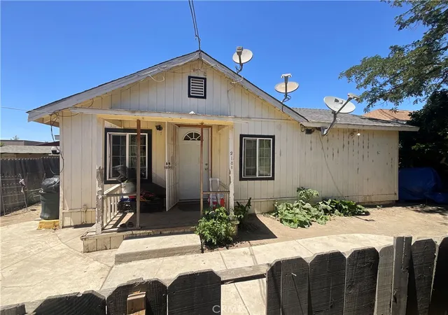 2nd image of 218 Pearl, King City, CA 93930 | MLS# NS26143420