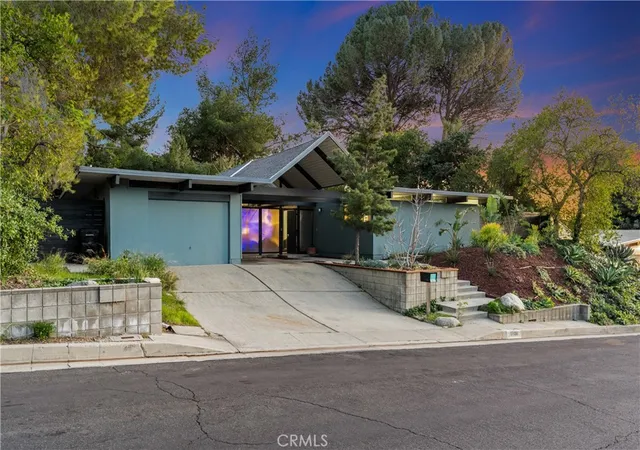 1st image of 17136 Nanette St, Granada Hills, CA 91344 | MLS# SR26143591