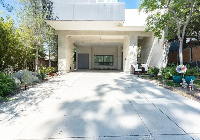 2nd image of 319 Camillo Rd, Sierra Madre, CA 91024 | MLS# AR26142775