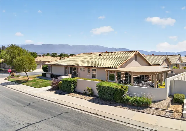 Photo 3 of Single family home for sale at 5886 Myrtle Beach Dr, Banning, CA 92220 | MLS# IG26143455 | Listing updated on 2026-10-01