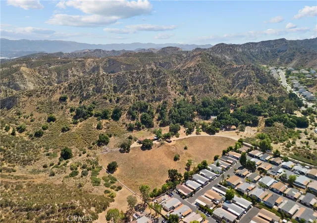 Photo 3 of Single family home for sale at 27772 Parker Rd, Castaic, CA 91384 | MLS# SR26143907 | Listing updated on 2026-09-11