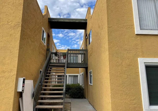 Homes for sale in San Diego, CA | 17129 W Bernardo Dr #201, San Diego, CA 92127 | MLS# 260016054SD