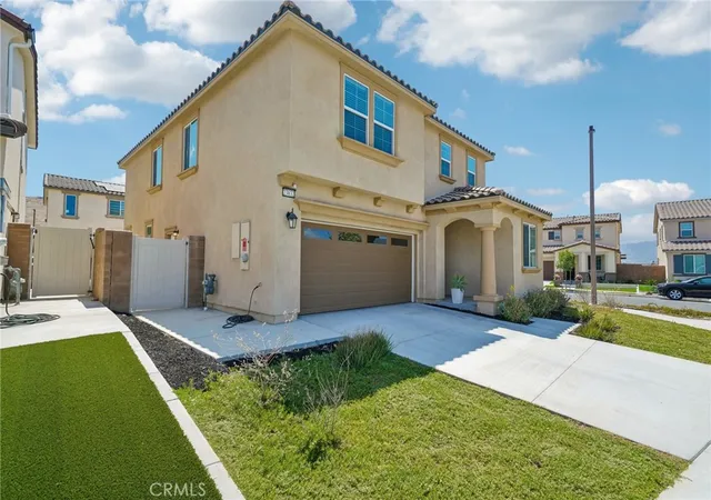 Photo 3 of Single family home for sale at 23832 Endsley Ct, Corona, CA 92883 | MLS# IG26143393 | Listing updated on 2026-09-15