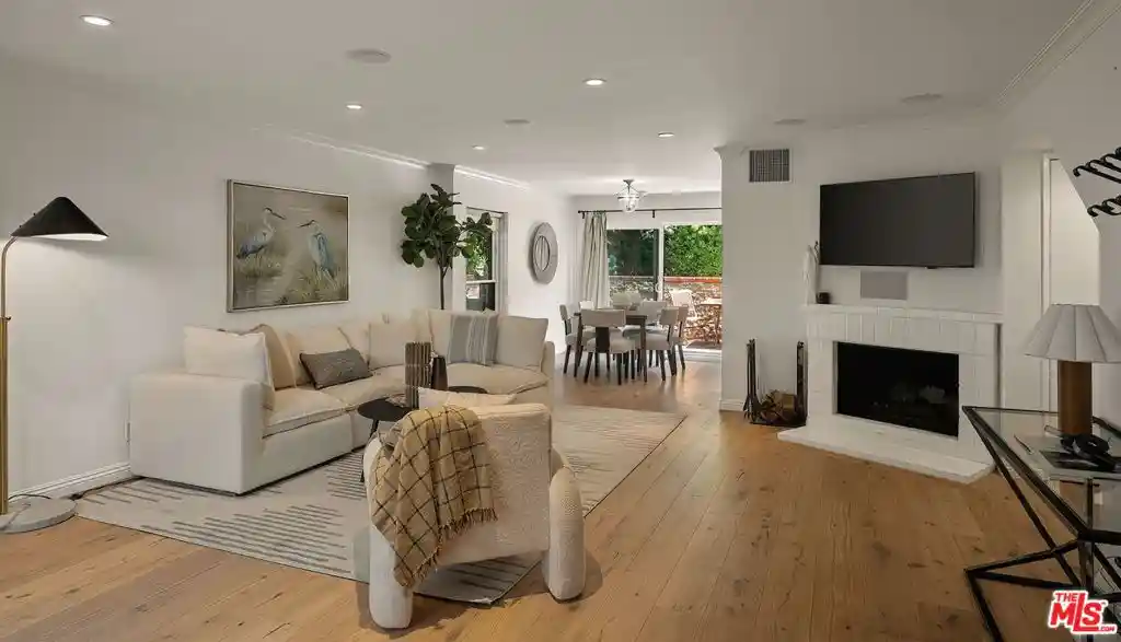 Photo 1 of Condo for sale at 914 2nd Street #A, Santa Monica, CA 90403 | MLS# 26853771 | Listing updated on 2026-07-27
