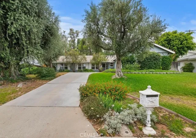 Homes for sale in Jurupa Valley, CA | 7811 Big Rock Dr, Jurupa Valley, CA 92509 | MLS# IV26143385
