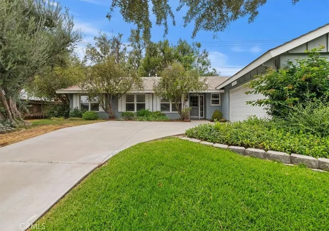 Homes for sale in Jurupa Valley, CA | 7811 Big Rock Dr, Jurupa Valley, CA 92509 | MLS# IV26143385