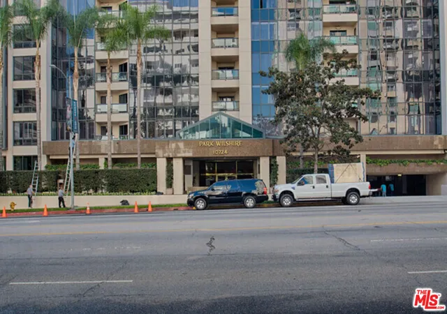 2nd image of Park Wilshire, Los Angeles, CA 90024