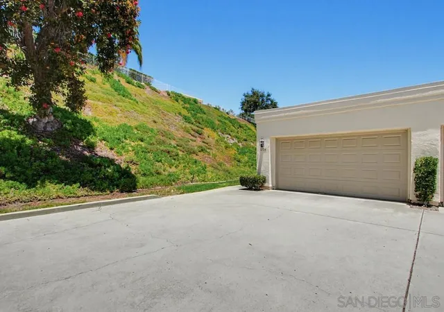 5th image of 12724 Via Nasca, San Diego, CA 92128 | MLS# 260016072SD