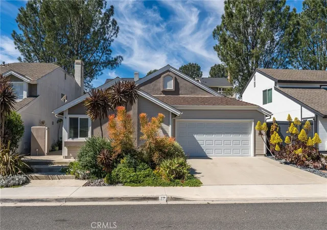 Photo 1 of Single family home for sale at 17 Spicewood, Aliso Viejo, CA 92656 | MLS# OC26143269 | Listing updated on 2026-10-02