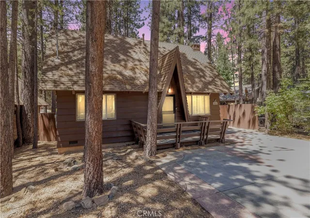 Photo 3 of Single family home for sale at 42676 La Placida, Big Bear Lake, CA 92315 | MLS# IG26144071 | Listing updated on 2026-10-01