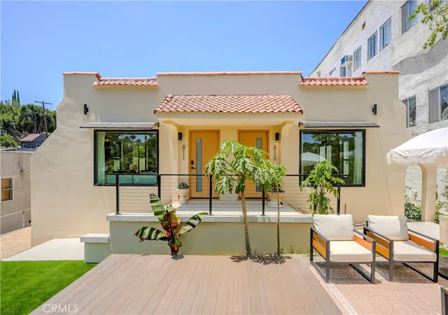 1st image of 811 N Vendome St, Los Angeles, CA 90026 | MLS# SR26143018
