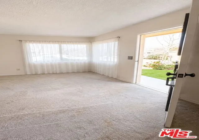 Listing Photo 4 - Condo for sale in building located at 26425 Paseo Pamela, San Juan Capistrano, CA 92675