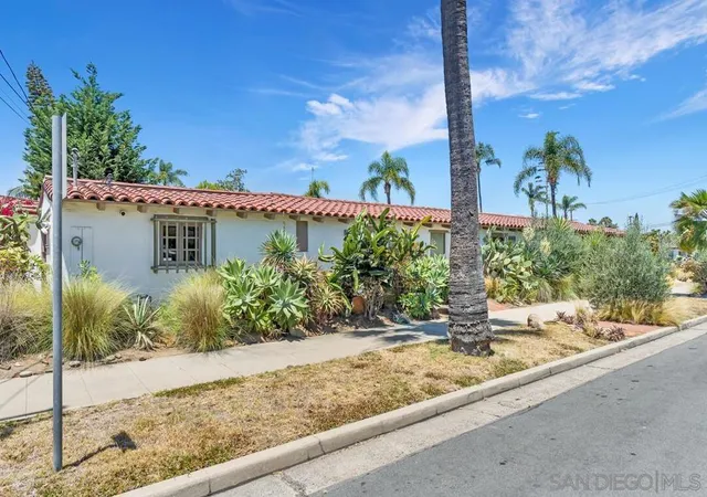 Photo 2 of Single family home for sale at 200 Palm Ave, Coronado, CA 92118 | MLS# 260016086SD | Listing updated on 2026-09-17