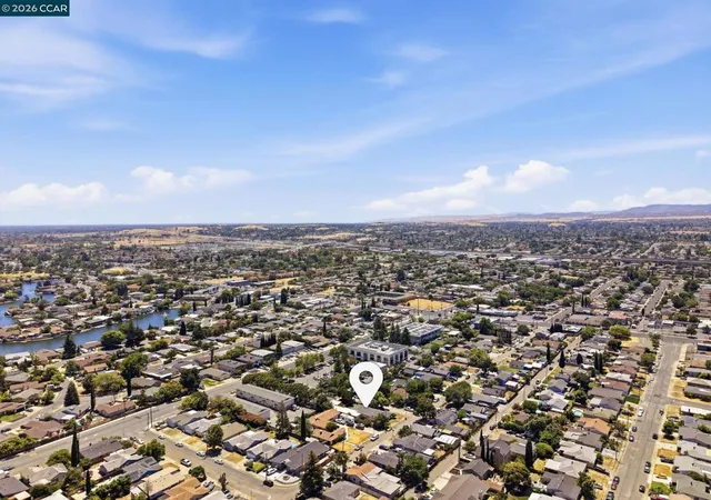 Photo 3 of Sale Pending at 407 Harlow Dr, Antioch, CA 94509 | MLS# 41140307 | Listing updated on 2026-10-05