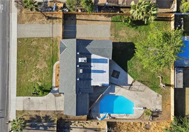 2nd image of 932 Baldwin, Bakersfield, CA 93304 | MLS# OC26144184