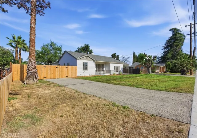 5th image of 932 Baldwin, Bakersfield, CA 93304 | MLS# OC26144184