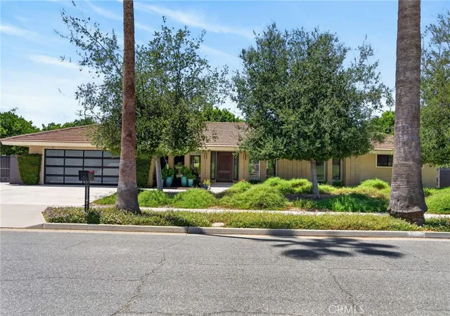 Homes for sale in Riverside, CA | 5931 Copperfield, Riverside, CA 92506 | MLS# IV26140104