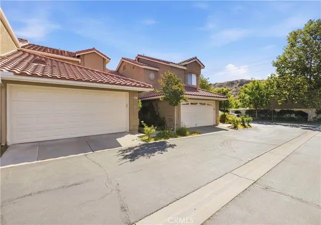 Homes for sale in Saugus, CA | 28127 Bobwhite Cir #98, Saugus, CA 91350 | MLS# SR26144084