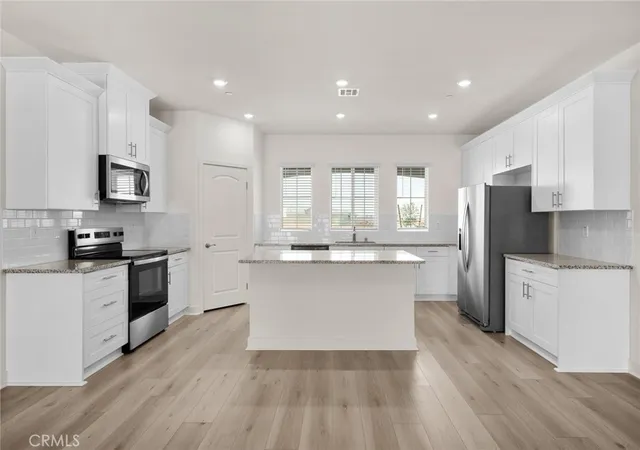 2nd image of 14610 Indigo, Apple Valley, CA 92307 | MLS# SW26142278