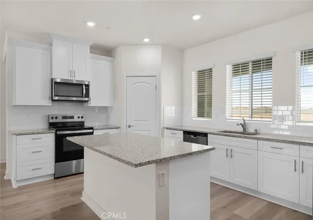 4th image of 14610 Indigo, Apple Valley, CA 92307 | MLS# SW26142278