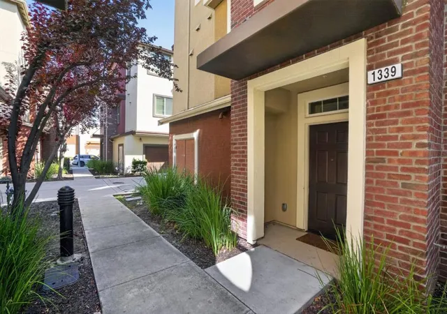 1st image of 1339 Lee Pl, San Jose, CA 95131 | MLS# ML82052923
