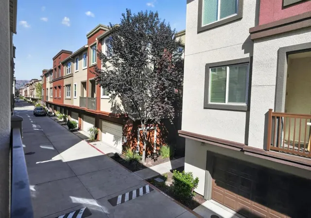 3rd image of 1339 Lee Pl, San Jose, CA 95131 | MLS# ML82052923