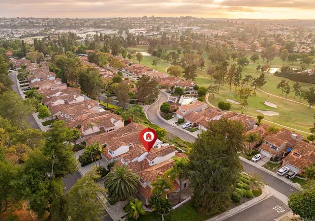 5th image of 1575 Golfcrest Pl, Vista, CA 92081 | MLS# NDP2606339