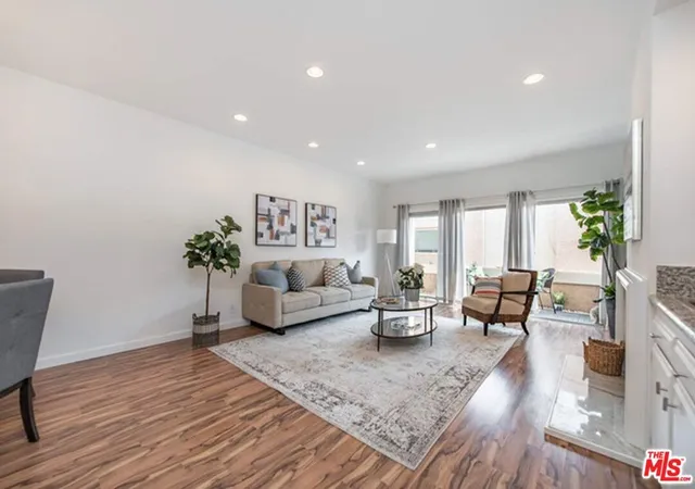 Homes for sale in Encino, CA | 5139 Balboa Blvd #203, Encino, CA 91316 | MLS# 26854995