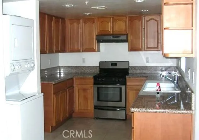Homes for sale in Torrance, CA | 1608 W 226th #3, Torrance, CA 90501 | MLS# PW26144200