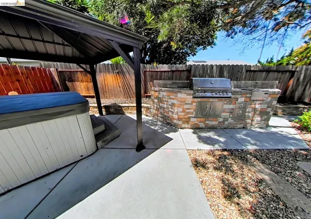 Photo 2 of Single family home for sale at 1612 Geyser Cir, Antioch, CA 94509 | MLS# 41140330 | Listing updated on 2026-09-22