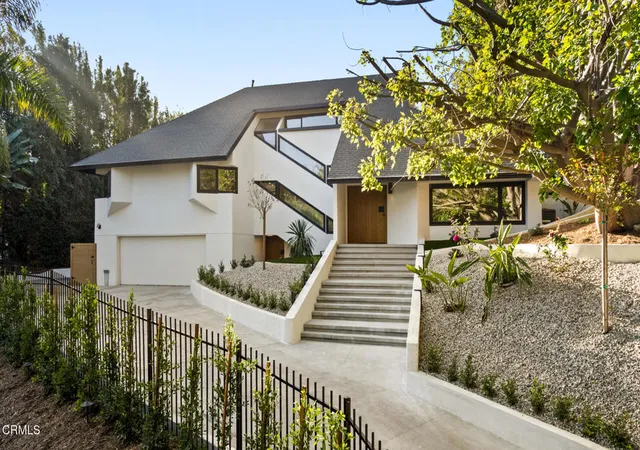 Homes for sale in Beverly Hills, CA | 9617 Oak Pass Rd, Beverly Hills, CA 90210 | MLS# P1-27839