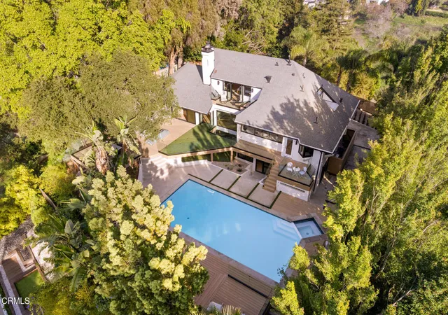 Homes for sale in Beverly Hills, CA | 9617 Oak Pass Rd, Beverly Hills, CA 90210 | MLS# P1-27839
