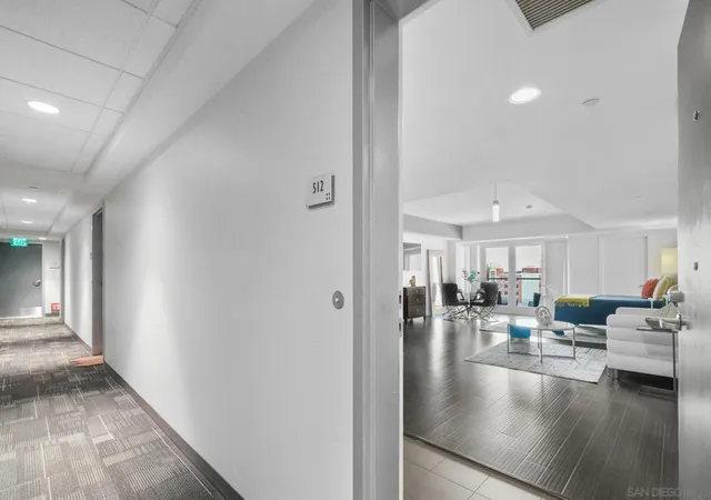 2nd image of 875 G St, San Diego, CA 92101