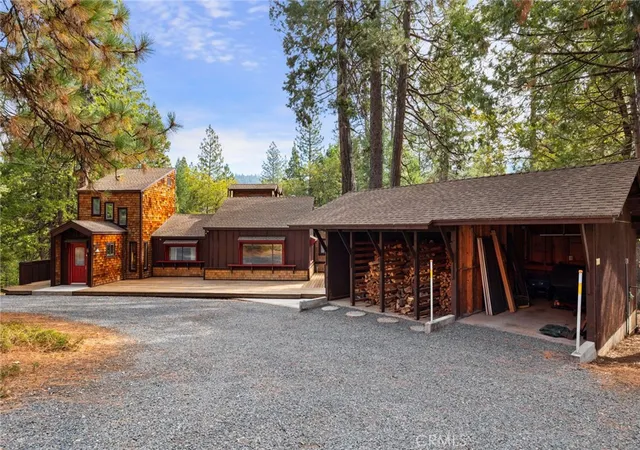 Photo 3 of Single family home for sale at 25833 Lyons Dam Rd, Twain Harte, CA 95383 | MLS# SW26144051 | Listing updated on 2026-07-06