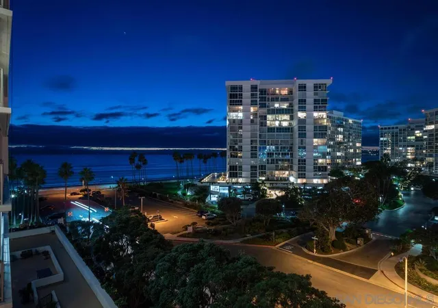 3rd image of 1810 Avenida Del Mundo, Coronado, CA 92118