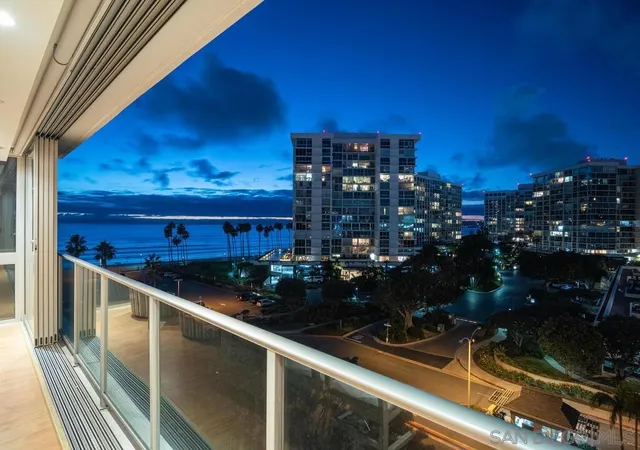 4th image of 1810 Avenida Del Mundo, Coronado, CA 92118