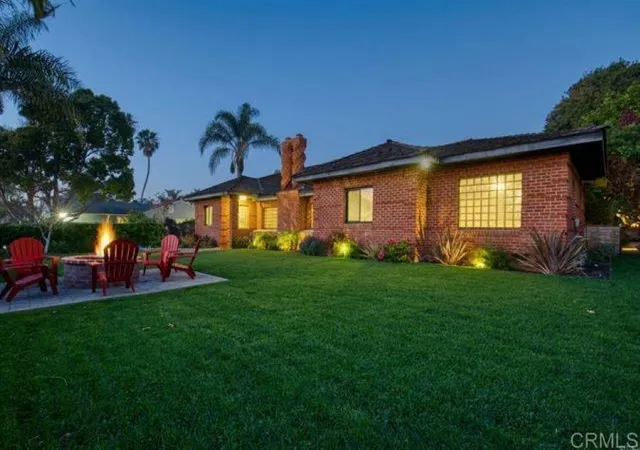 1st image of 215 N Vulcan Ave, Encinitas, CA 92024 | MLS# NDP2606349