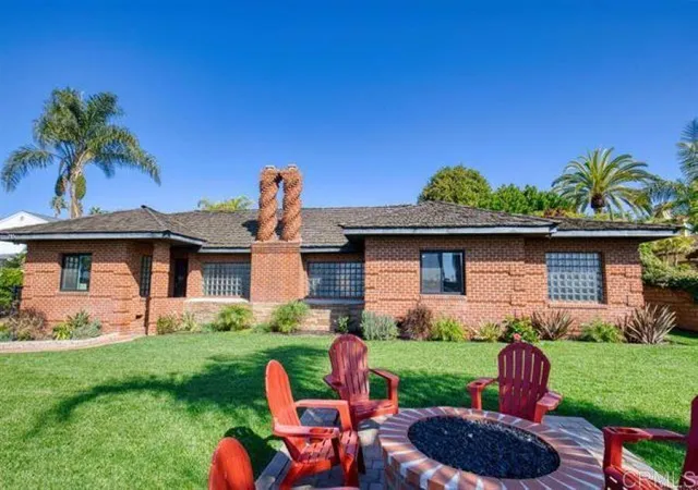 2nd image of 215 N Vulcan Ave, Encinitas, CA 92024 | MLS# NDP2606349