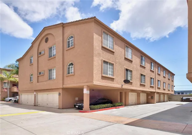 2nd image of 21846 S Vermont Ave #3, Torrance, CA 90502 | MLS# SB26134729