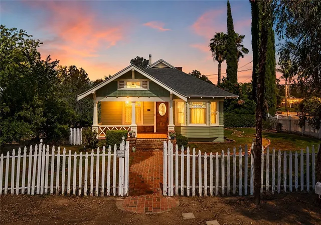 Photo 2 of Single family home for sale at 27440 Dartmouth, Hemet, CA 92544 | MLS# SW26140903 | Listing updated on 2026-10-07