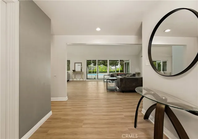 3rd image of 15701 Royal Ridge, Sherman Oaks, CA 91403 | MLS# SR26144480