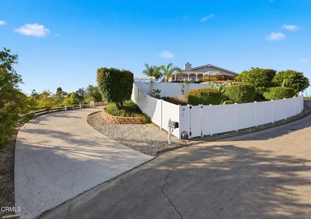 Photo 2 of Single family home for sale at 585 Otero Ct, Camarillo, CA 93010 | MLS# V1-37370 | Listing updated on 2026-09-23